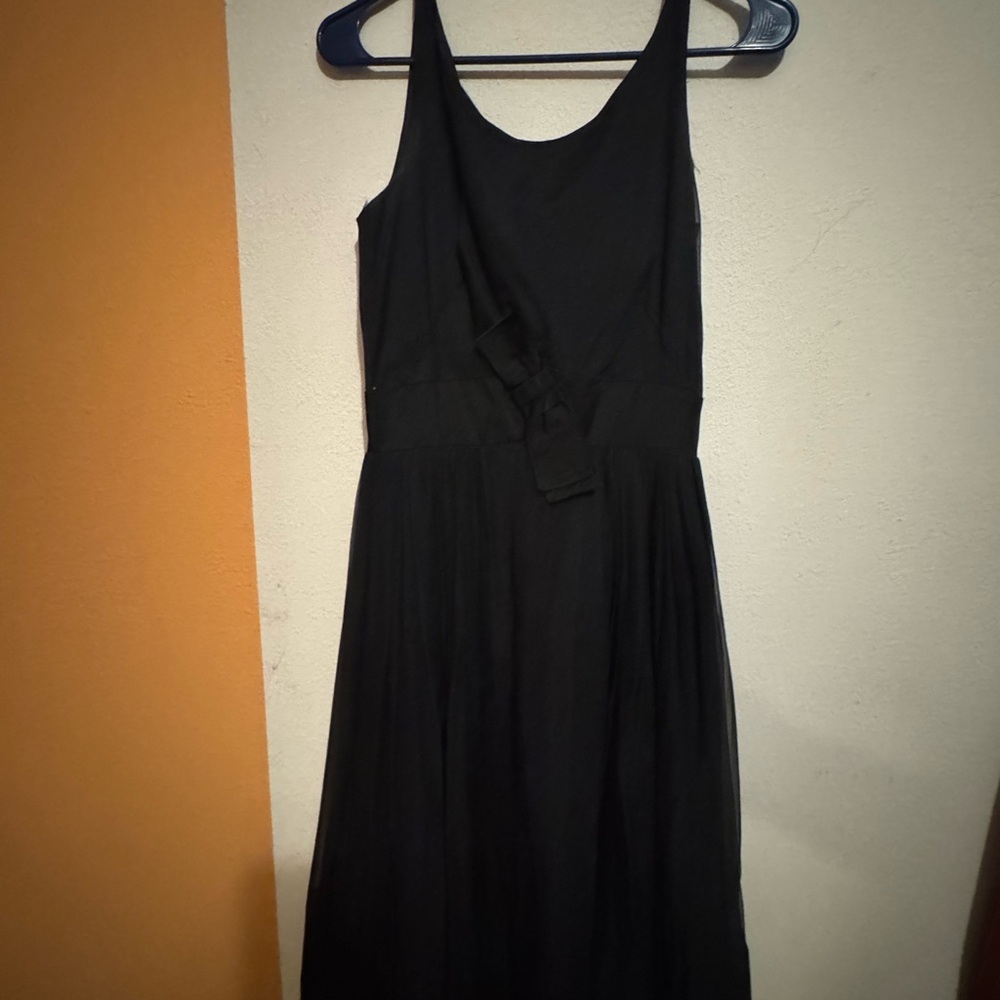 Elegant Black Sleeveless Dress